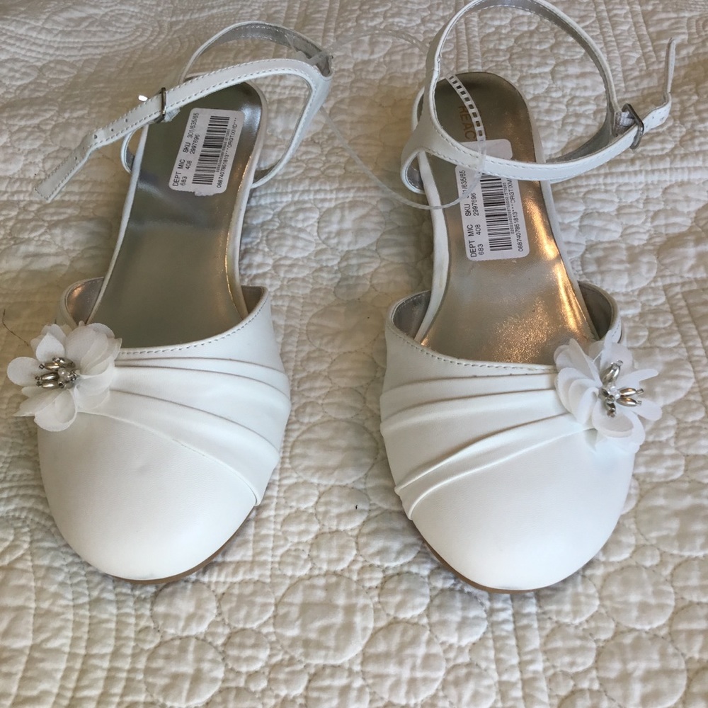 NWT Kenneth Cole Reaction Belle Flower Missy Size6